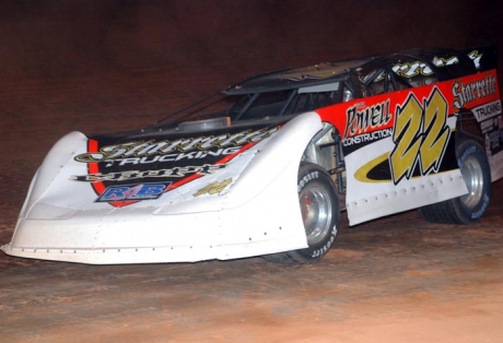 Randle Chupp cruises toward victory at Cherokee. (DirtonDirt.com)