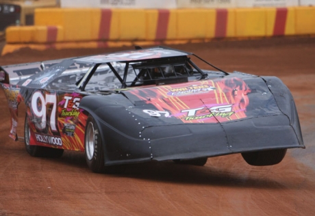 Greg Walters won at Sunset Speedway Park. (raceimages.net)