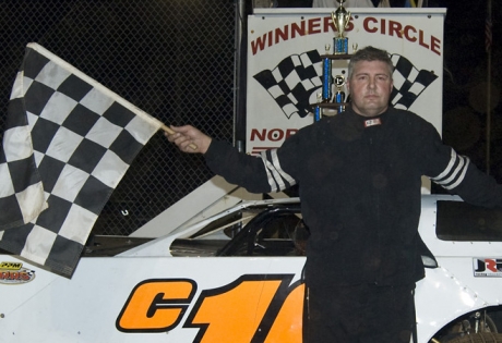 Chris Ragan visits victory lane. (Sherry Kiser)