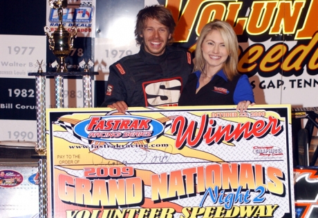 Jensen Ford celebrates at Volunteer Speedway. (rpmphotos.net)