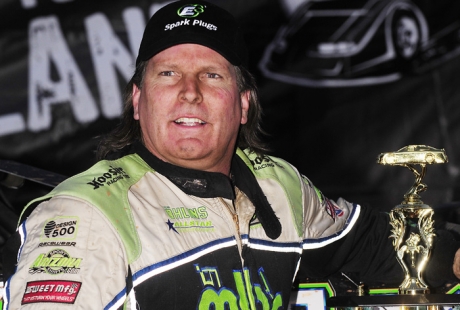 Scott Bloomquist in victory lane at Cherokee. (davidallio.com)