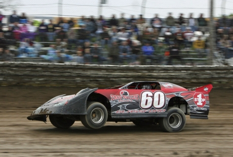 Dale Glassford won South Buxton's season opener. (apexonephoto.com)