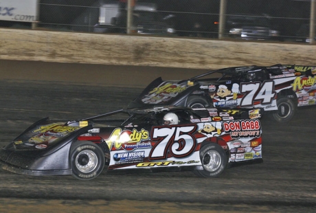 Terry Phillips (75) races with teammate Jeremy Payne (74) at Outlaw. (Ron Mitchell)