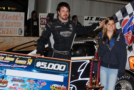 Jonathan Davenport in victory lane at Cleveland. (dt52photos.com)