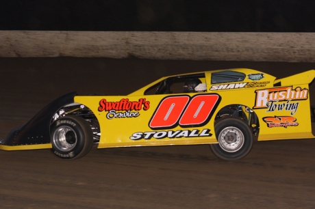 Jesse Stovall heads for victory at Muskogee. (Ron Mitchell)