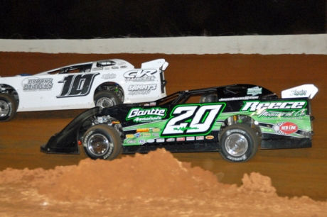 Jimmy Owens (20) stalks Chad Ogle (10) at Smoky Mountain. (mrmracing.net)