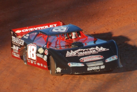 Shannon Babb debuted his new No. 18. (DirtonDirt.com)