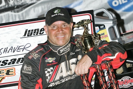 Steve Shaver enjoys Cherokee's victory lane. (davidallio.com)