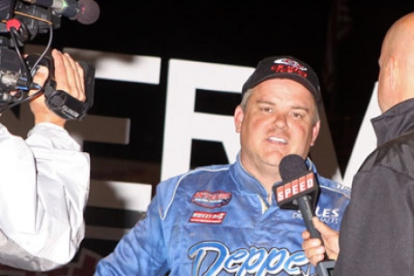 Jimmy Mars in victory lane at the Firecracker 100. (pbase.com/cyberslash)