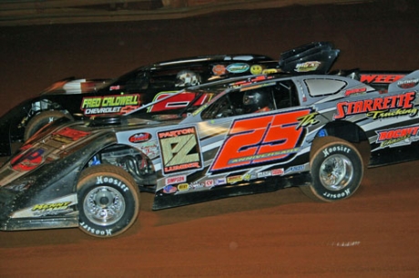 Ricky Weeks gets rolling on the first lap. (Gene Murphy)