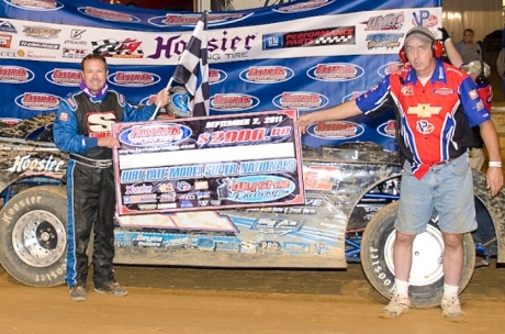 David Smith celebrates his $2,000 Fastrak victory. (Gary Laster)