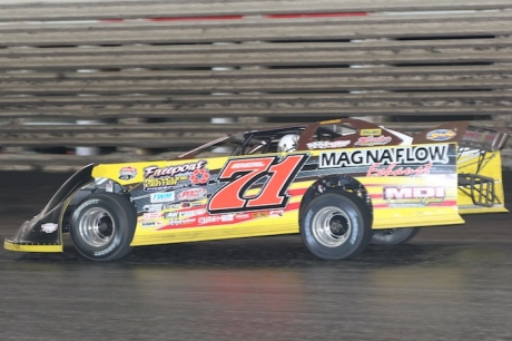 Don O'Neal led 42 laps en route to victory at Knoxville. (Barry Johnson)