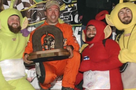 Rick Eckert had lots of company while celebrating his WoO crown. (Tommy Michaels)