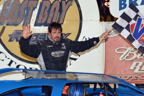 Jonathan Davenport picks up the checkers at East Bay. (Troy Bregy)