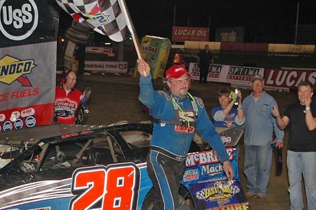 Dennis Erb Jr. earned $10,000 for his second Winternationals victory. (neilericmiller.com)