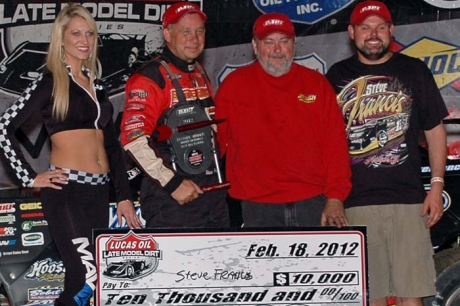 Steve Francis celebrates his win in East Bay's Winternationals finale. (neilericmiller.com)