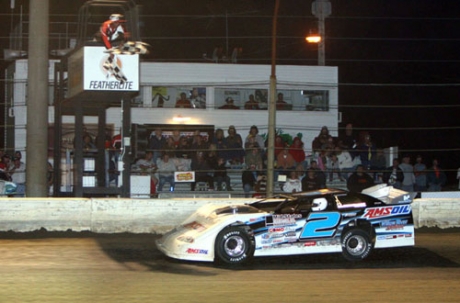 Brady Smith wins at Deer Creek. (mikerueferphotos.photoreflect.com)