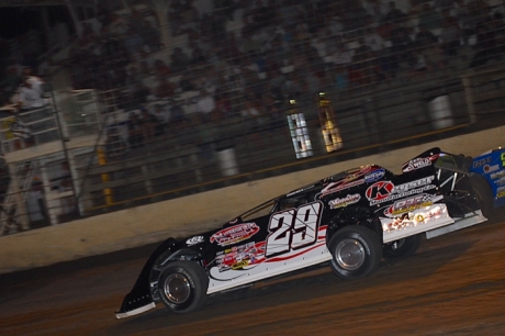 Darrell Lanigan (29) edges Clint Smith for his ninth WoO victory. (motors-addiction.com)