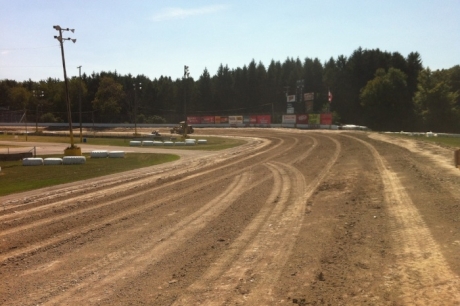 A look at the dirt-covered Berlin Raceway. (randyellenphotography.com)