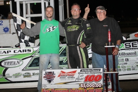 Jason Feger celebrates a $5,000 victory at Peoria. (Brendon Bauman)