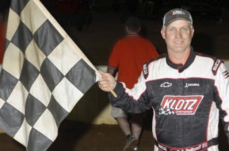 Dale McDowell earned $15,000 with his weekend sweep in Winchester, Va. (pbase.com/cyberslash)