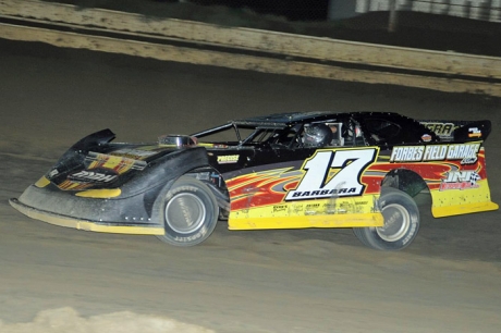 Keith Barbara led all the way at Sharon Speedway. (Howie Balis)