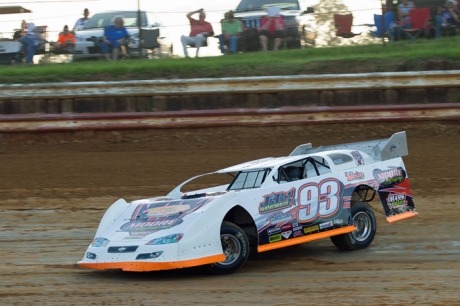 Ray Moore gets rolling at Chatham (La.) Raceway. (southpaw-photography.com)