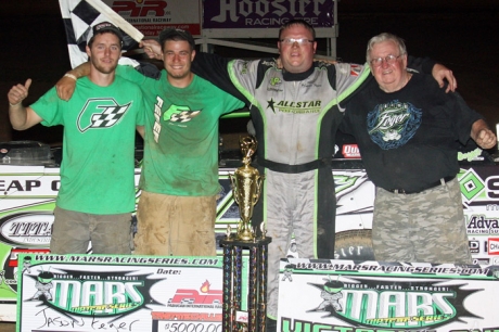 Jason Feger's team celebrates at Paducah. (Ron Mitchell)