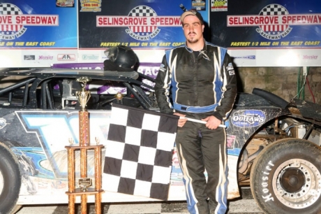 Matt Cochran in victory lane at Selinsgrove. (pbase.com/cyberslash)