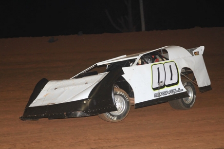 Jesse Stovall led every lap. (stlracingphotos.com)