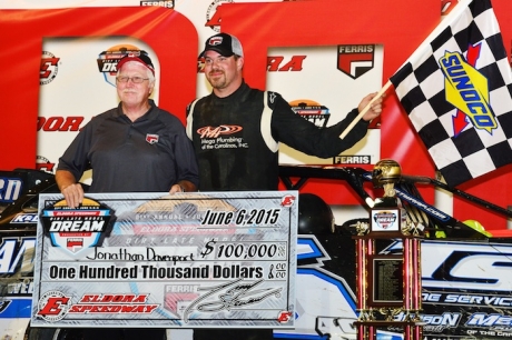 Jonathan Davenport in victory lane. (rickschwalliephotos.com)