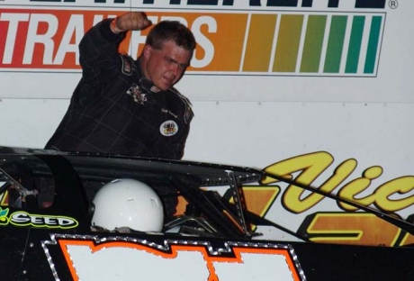 Rick Hanestad celebrates at Deer Creek. (buckmonsonphoto.com)