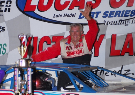 Freddy Smith emerges after his victory. (DirtonDirt.com)