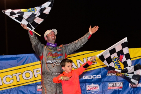 Tim McCreadie's victory lane celebration. (heathlawsonphotos.com)