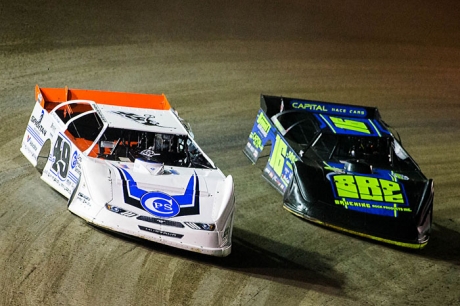 Tyler Bruening (16) and Jonathan Davenport (49) in prelims. (heathlawsonphotos.com)