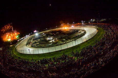 Saturday's four-wide parade lap. (heathlawsonphotos.com)