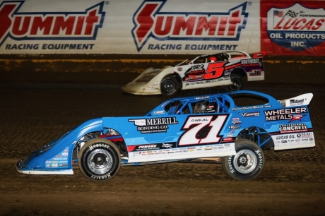 Hudson O'Neal (71) works under Mark Whitener (5). (Chris Anderson)