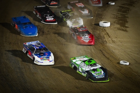 Tyler Erb leads a Mansfield heat. (Emily Schwanke/woolms.com)