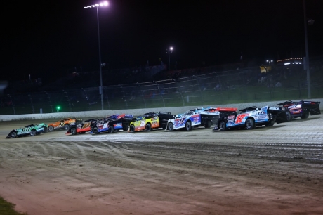 Wednesday's feature gets rolling at Eldora. (joshjamesartwork.com)